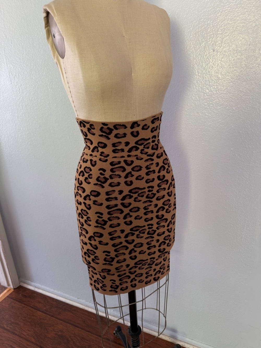 BCBGMaxAzria Tan and Black Leopard Pencil Skirt